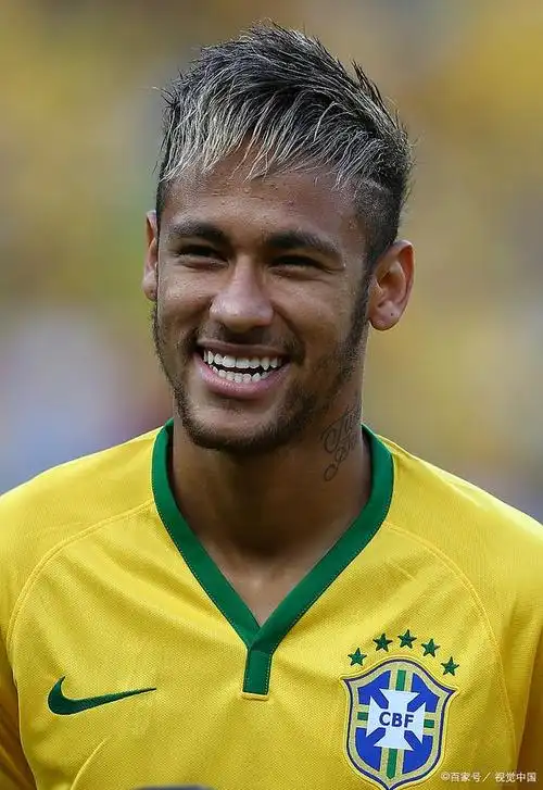 季展现出了 季展现出了