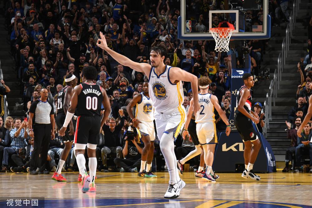 脱颖而出 脱颖而出