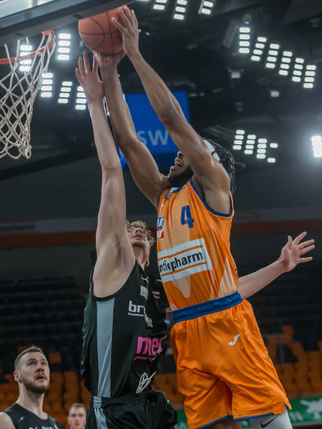 举动刷新纪 举动刷新纪